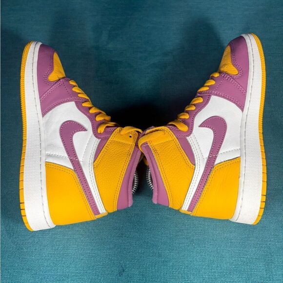 Size 4Y/5.5Women - Nike Air Jordan Retro High multicolor shoes - Picture 6 of 9